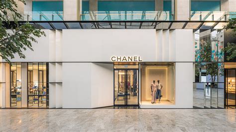 The New Chanel Boutique in Bahrain Is an Art Deco